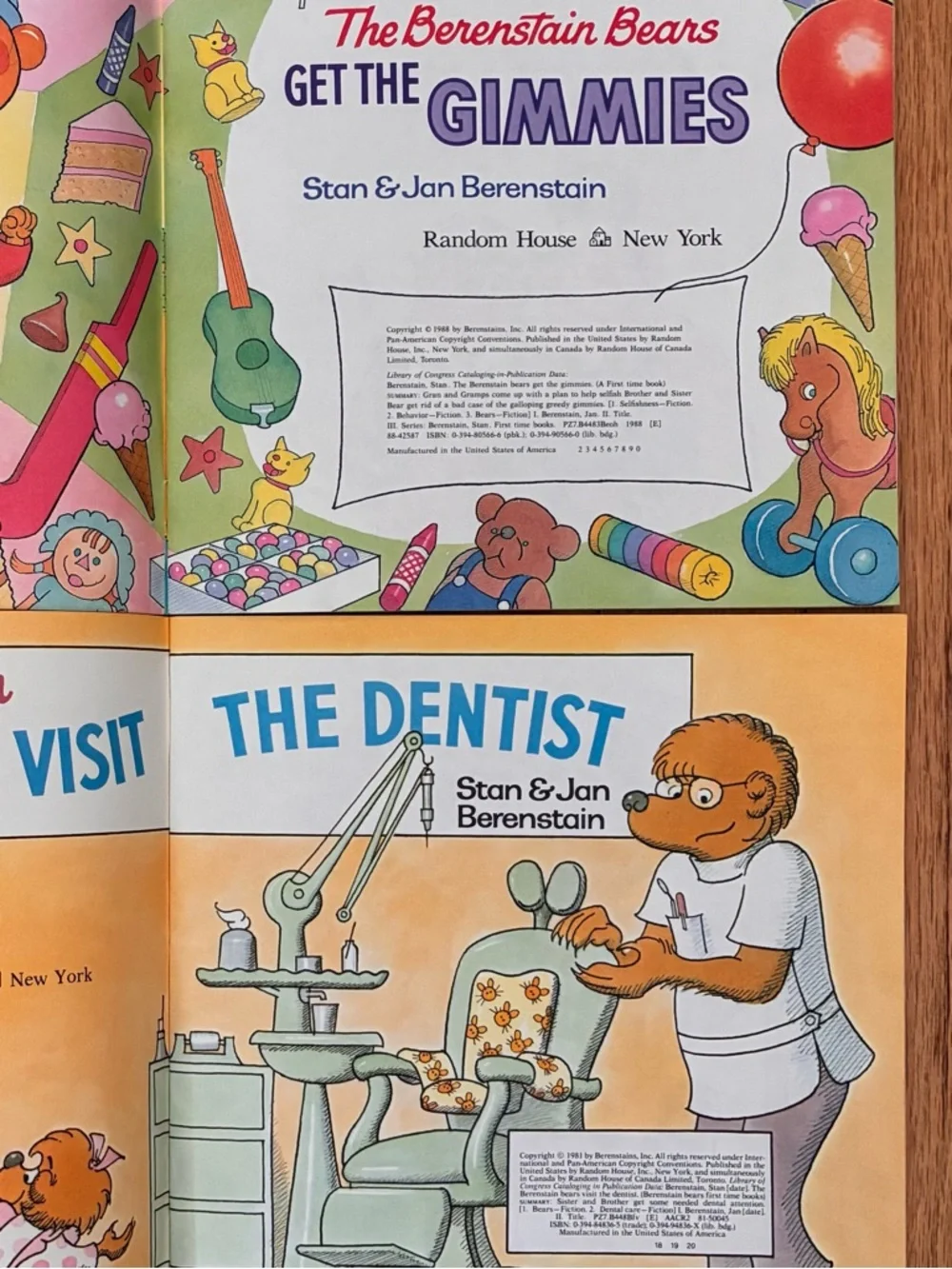 The Berenstain Bears, 2 FIRST TIME BOOKS, Softcover, with 2 Hand Puppets, 1980s